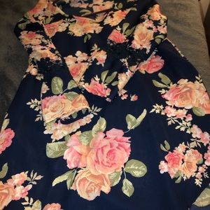 Floral flowy top